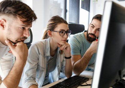 „IT – Hardware / Software – Neukunden gewinnen / Bestandskunden entwickeln“ Erlernen Sie den Bedarf richtig zu erkennen und in Prozessketten zu verkaufen.